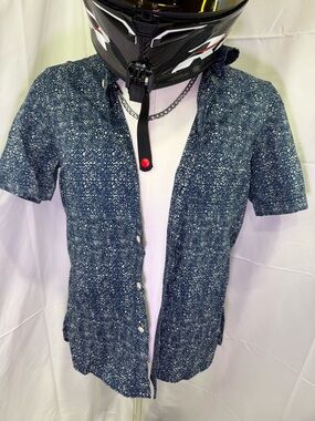 Banana Republic Navy and White Geometric Short Sleeve Shirt